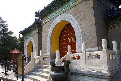 PS5 Pro 配备 2TB SSD 支持所有现有配件