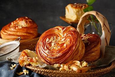 玩的就是刺激，小小梦魇2不开手电过关